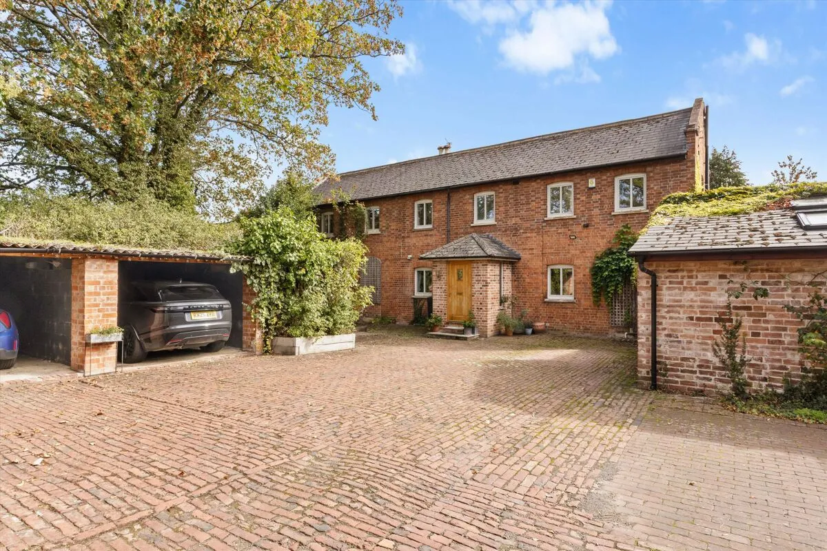 The Leigh, Gloucester, GL19, photo 2