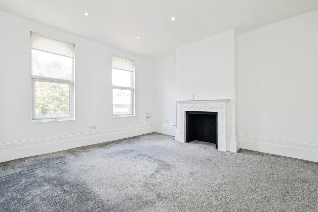 George Lane, London, E18, photo 2