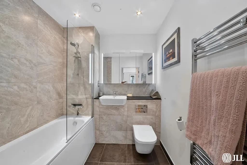 Madison Way, London, E20, photo 6