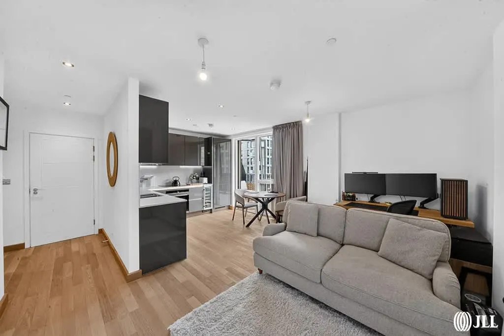 Madison Way, London, E20, photo 10