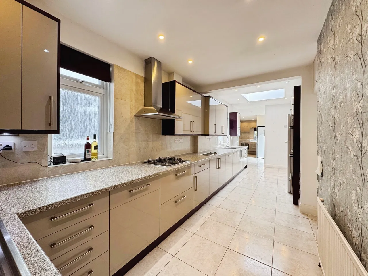 Brook Avenue, Edgware, HA8, photo 3