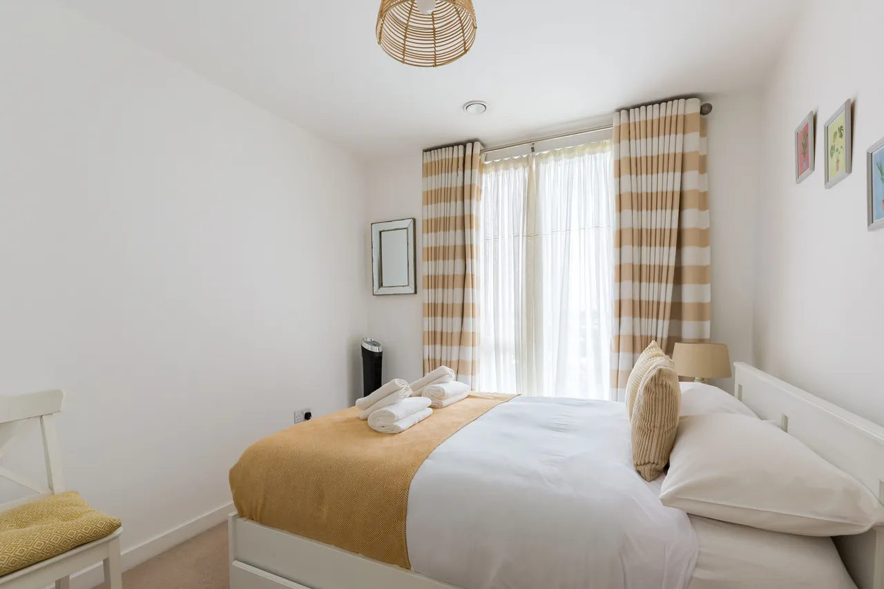 Flat 1001, Lamington Heights, 8 Madeira Street, London, photo 8
