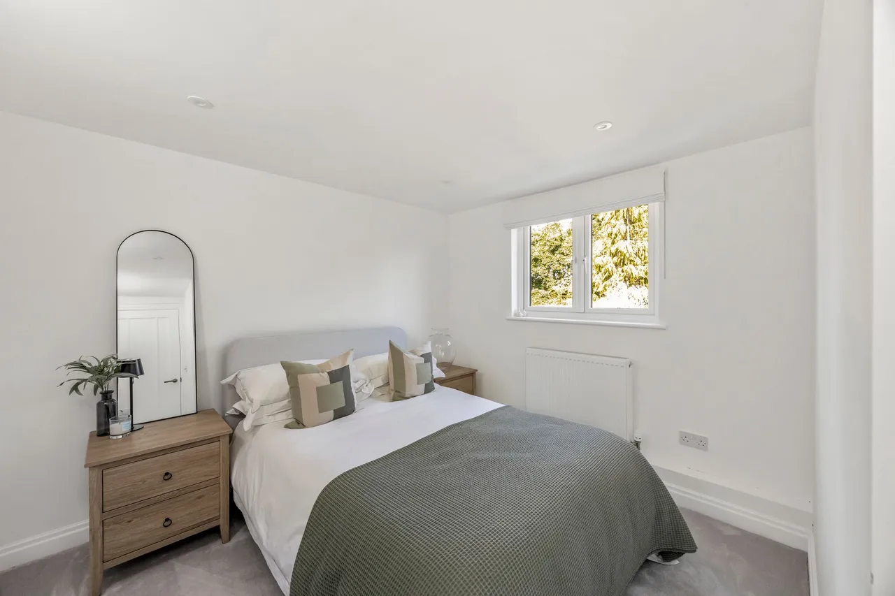 Farlington Avenue, Haywards Heath, RH16, photo 16