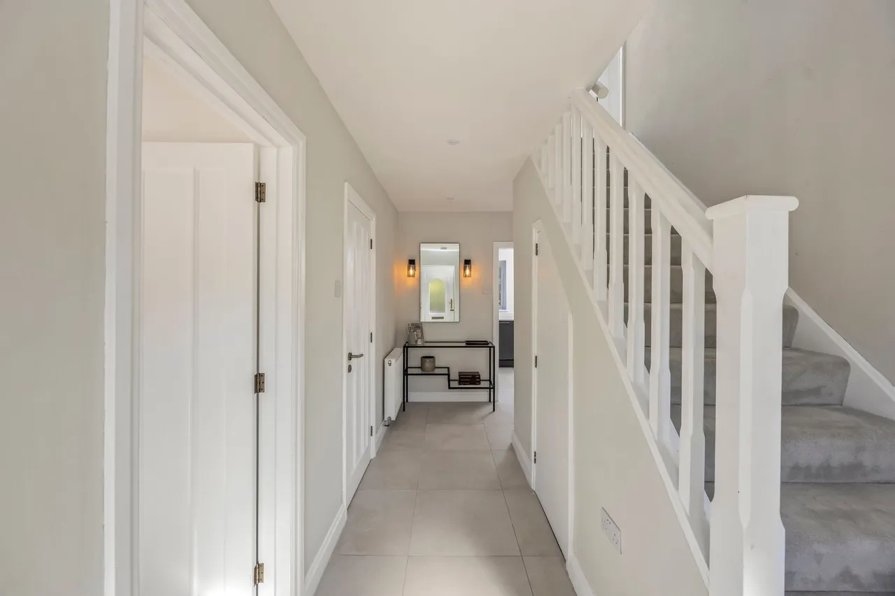 Farlington Avenue, Haywards Heath, RH16, photo 5