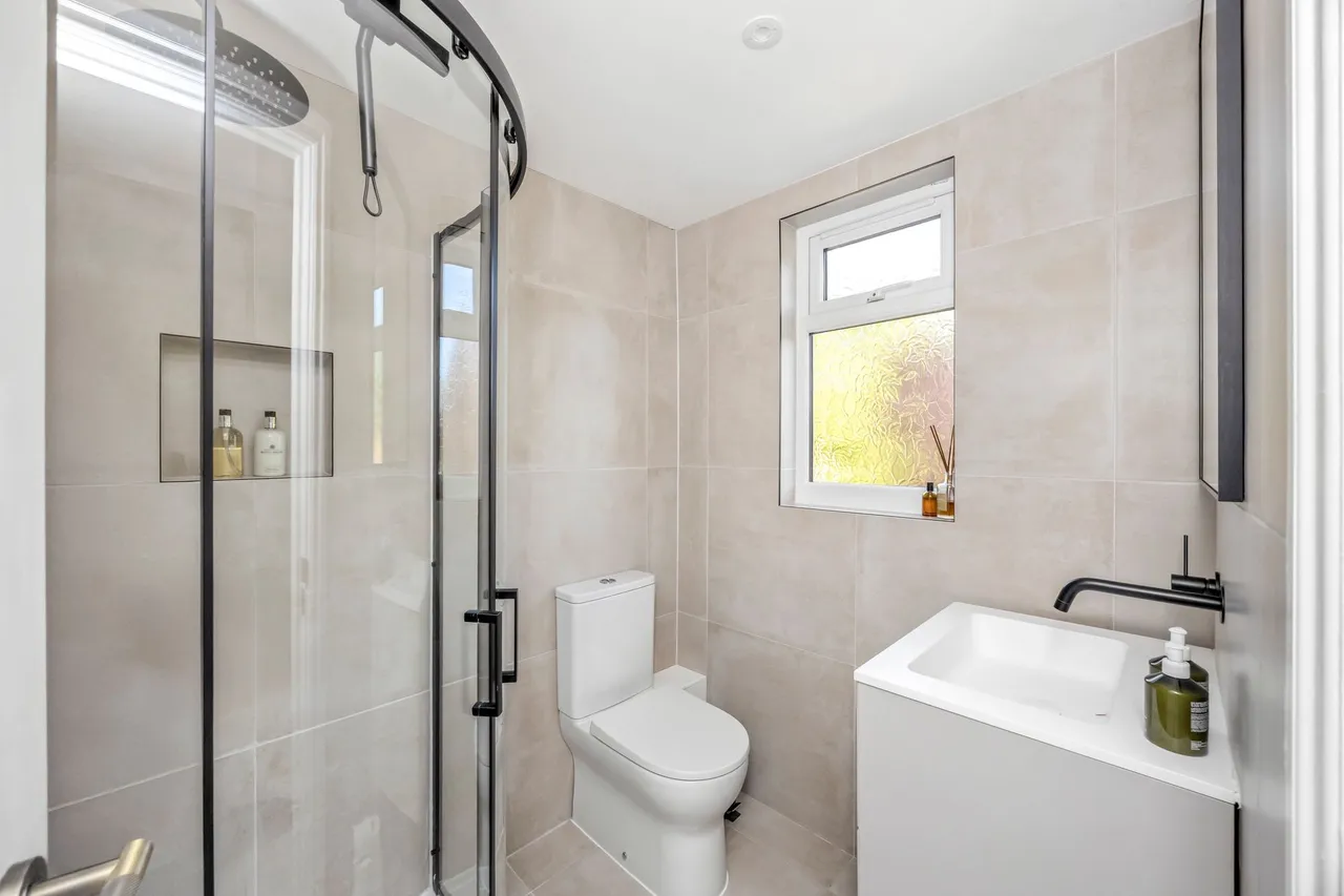 Farlington Avenue, Haywards Heath, RH16, photo 14