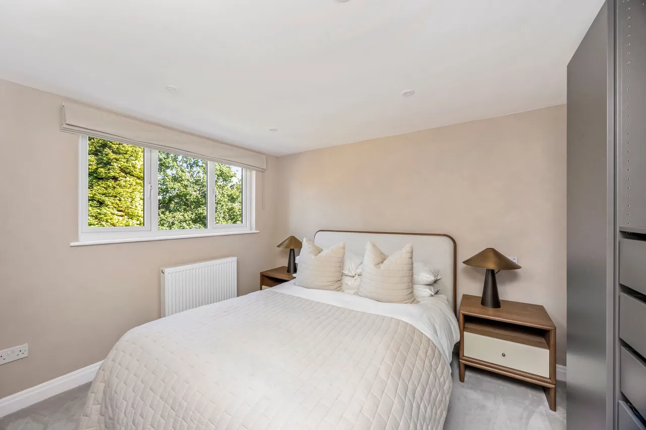 Farlington Avenue, Haywards Heath, RH16, photo 12