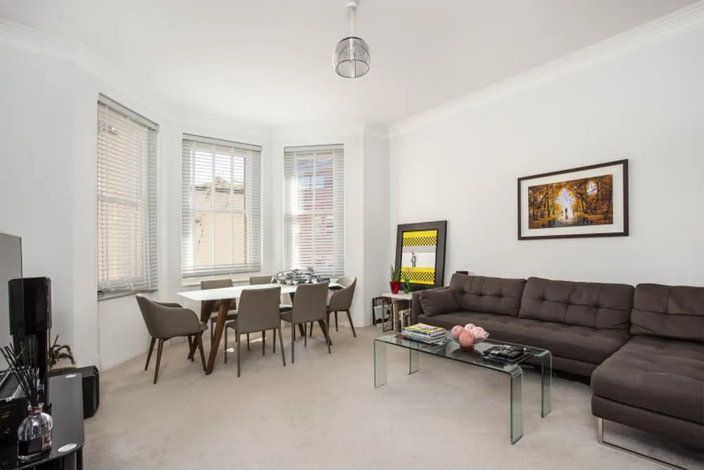 3 bed flat to rent, Lauderdale Road, Maida Vale, W9