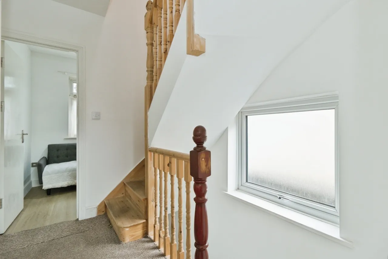 Bastion Road, London, SE2, photo 27