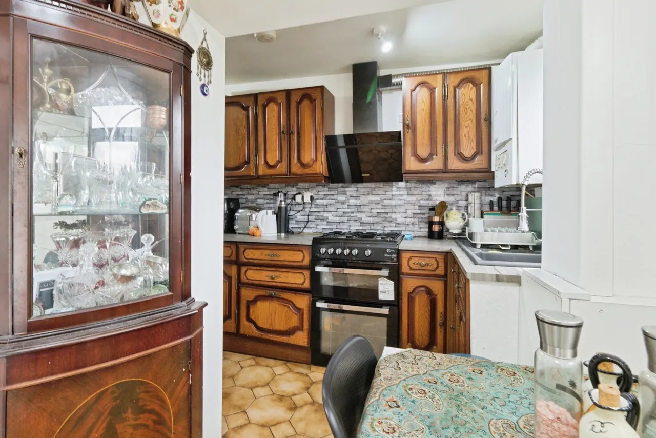 Bastion Road, London, SE2, photo 8