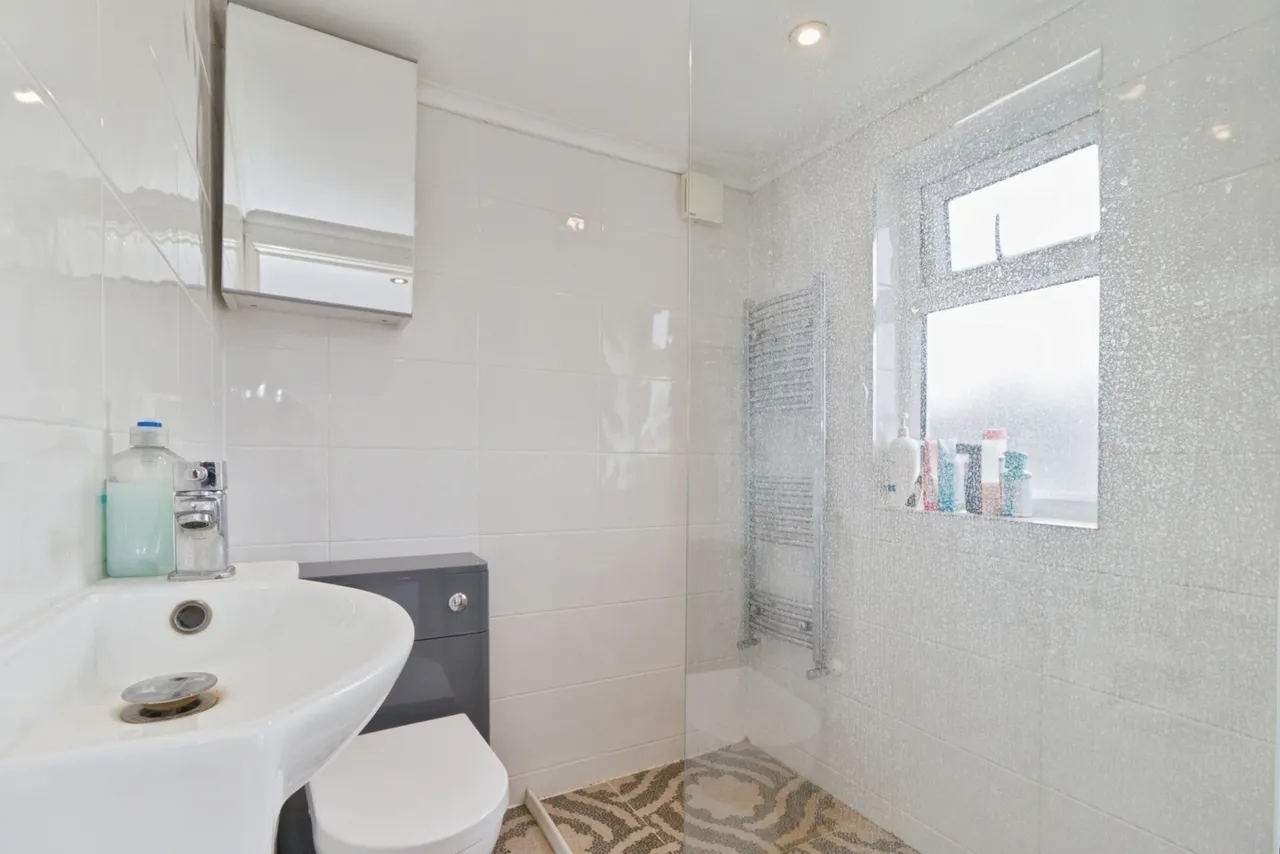 Bastion Road, London, SE2, photo 25