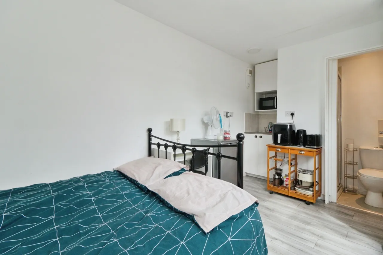 Bastion Road, London, SE2, photo 20