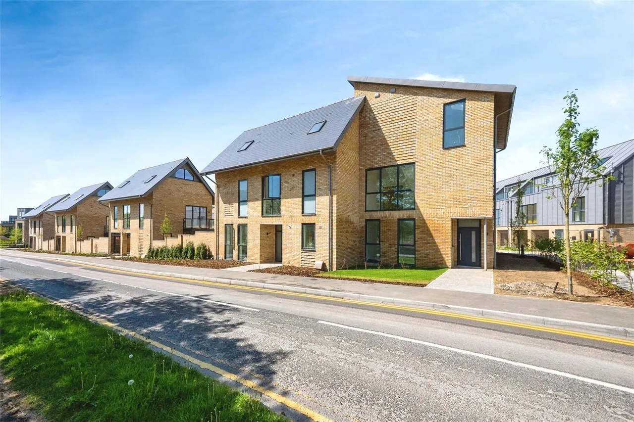 4 bed house for sale — Guston Heights, Guston, Dover, Kent, CT15