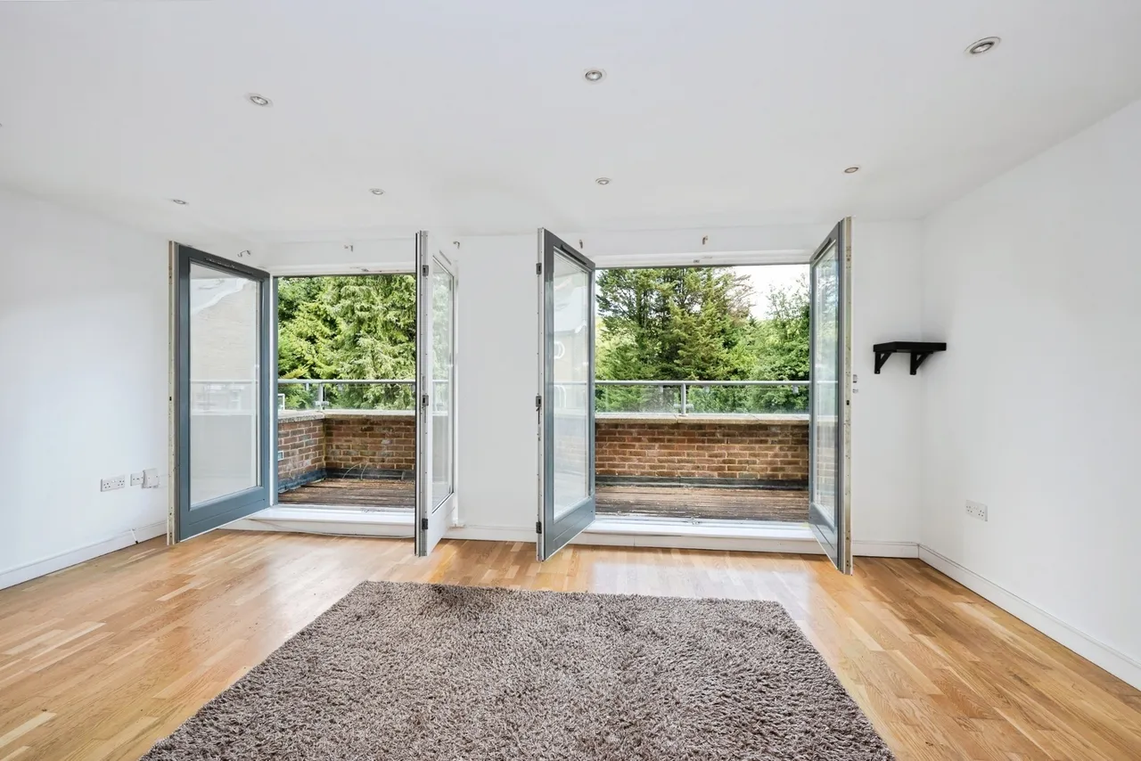 Valley Road, Kenley, Surrey, CR8, photo 2