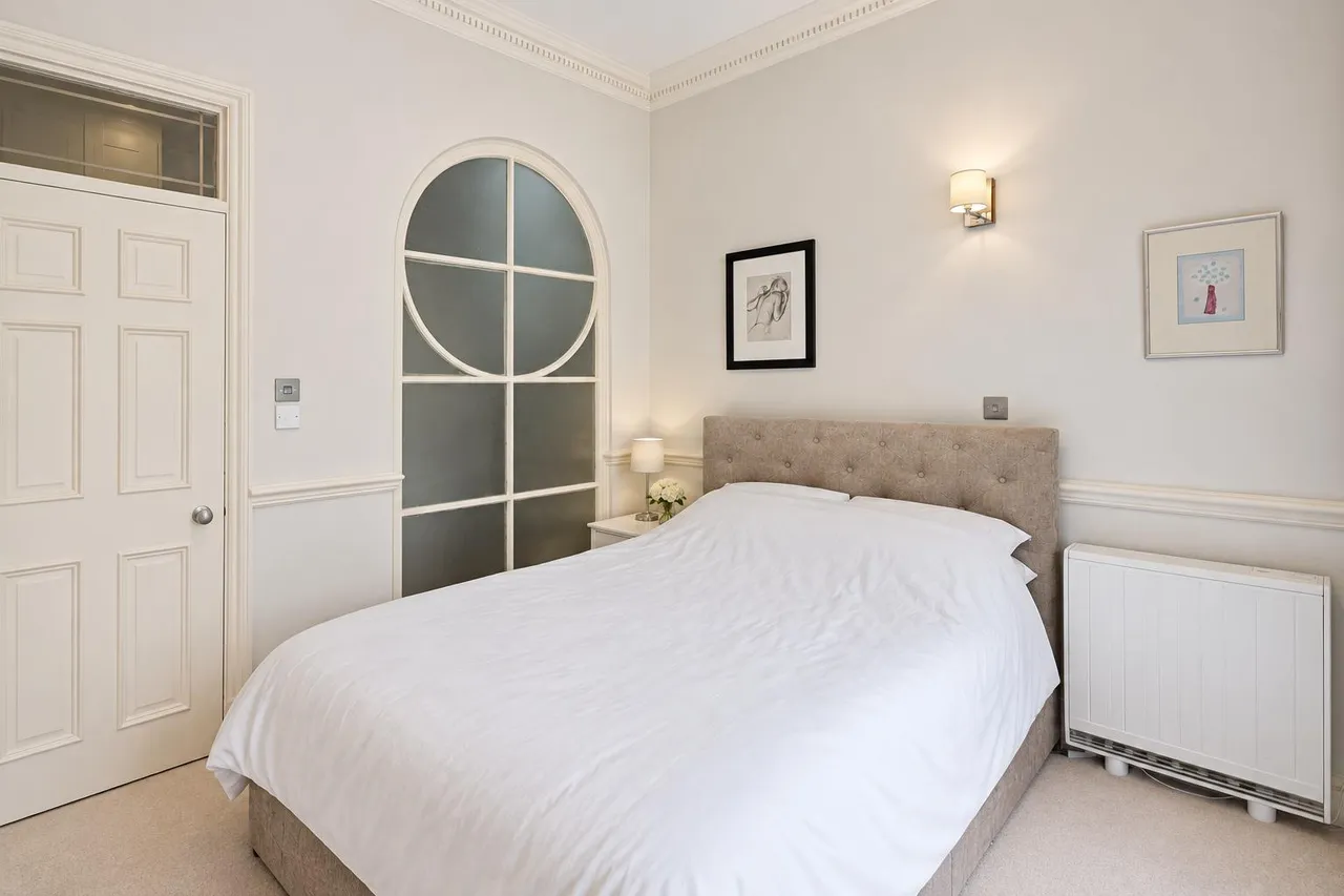 Ware Park, Ware, SG12, photo 11