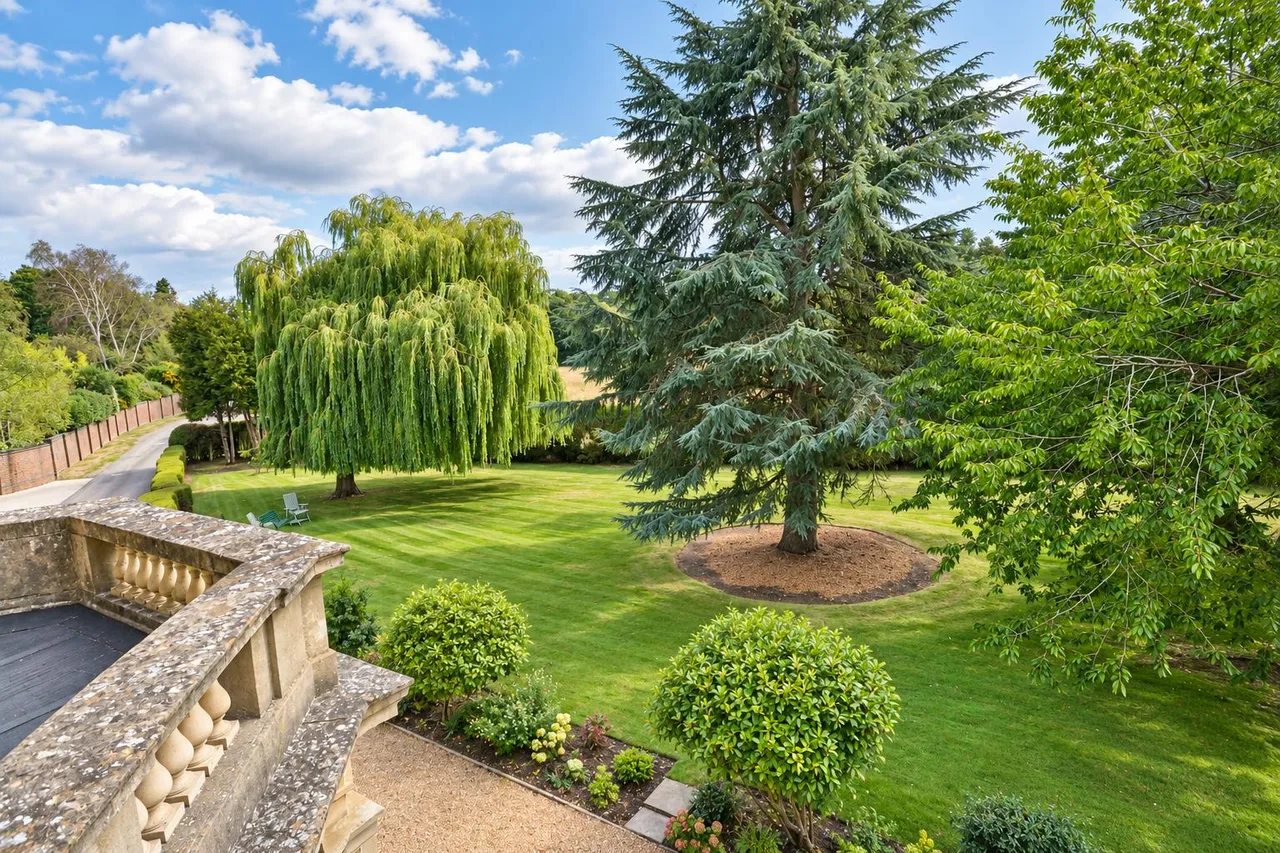 Ware Park, Ware, SG12, photo 24