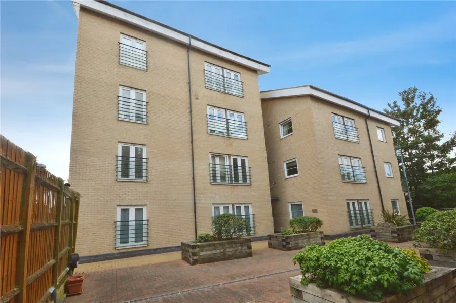with 2 bedrooms in Stansted, CM24, photo 19