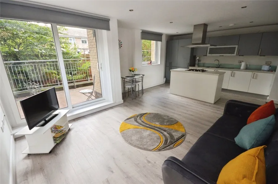 with 2 bedrooms in Stansted, CM24, photo 3