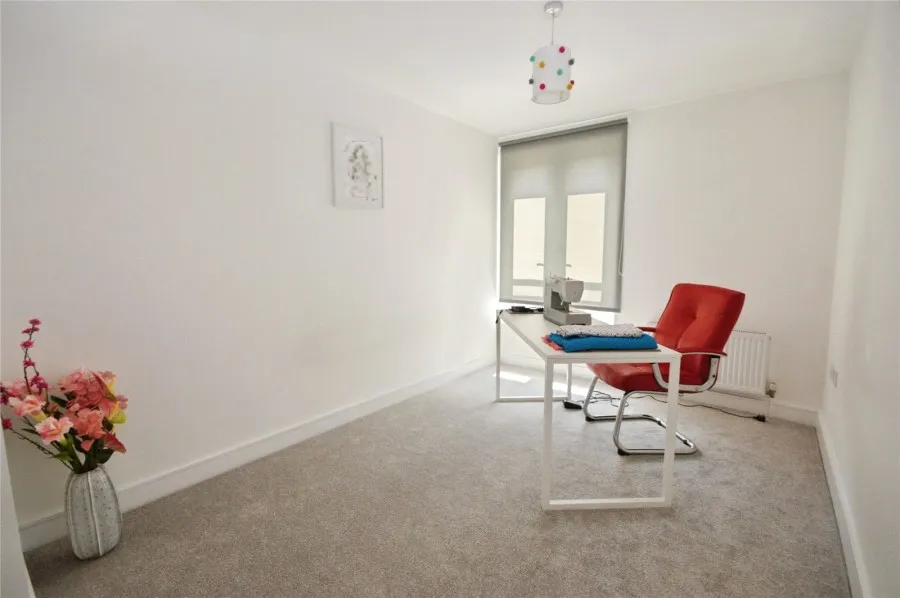 with 2 bedrooms in Stansted, CM24, photo 8