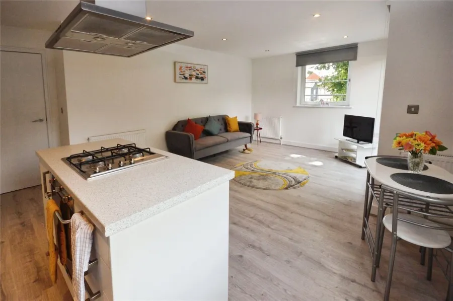 with 2 bedrooms in Stansted, CM24, photo 13