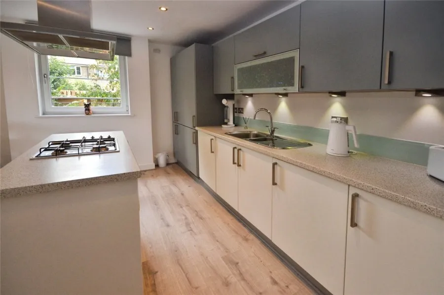 with 2 bedrooms in Stansted, CM24, photo 14