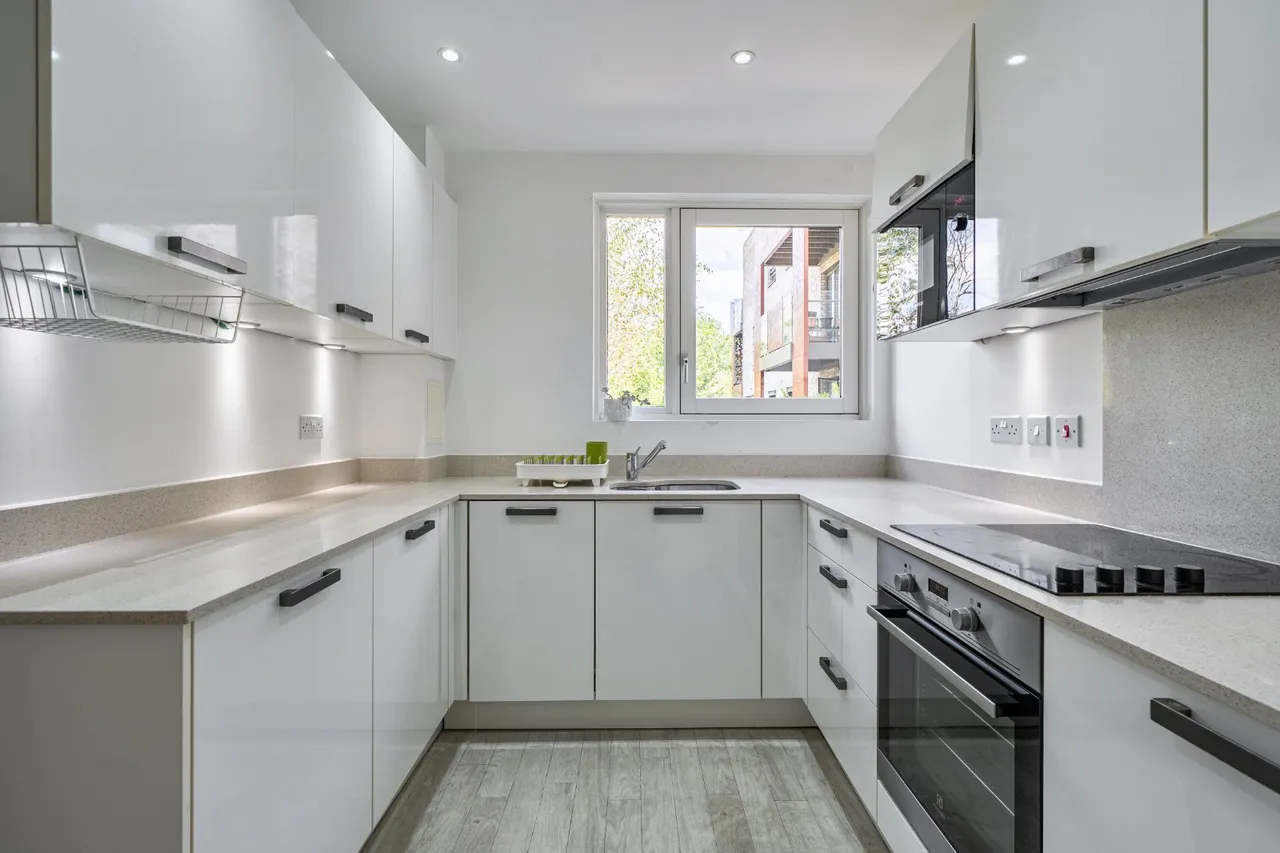 Blondon Way, Rotherhithe, London, SE16, photo 11