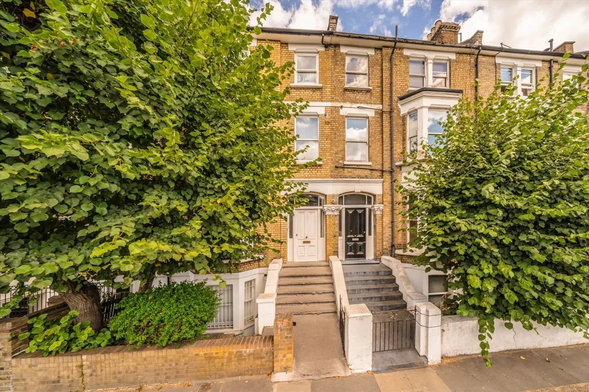 1 bed property to rent, Paddenswick Road, W6