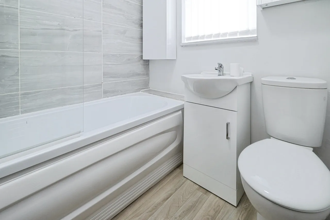 Saville Road, Old Swan, L13, photo 15