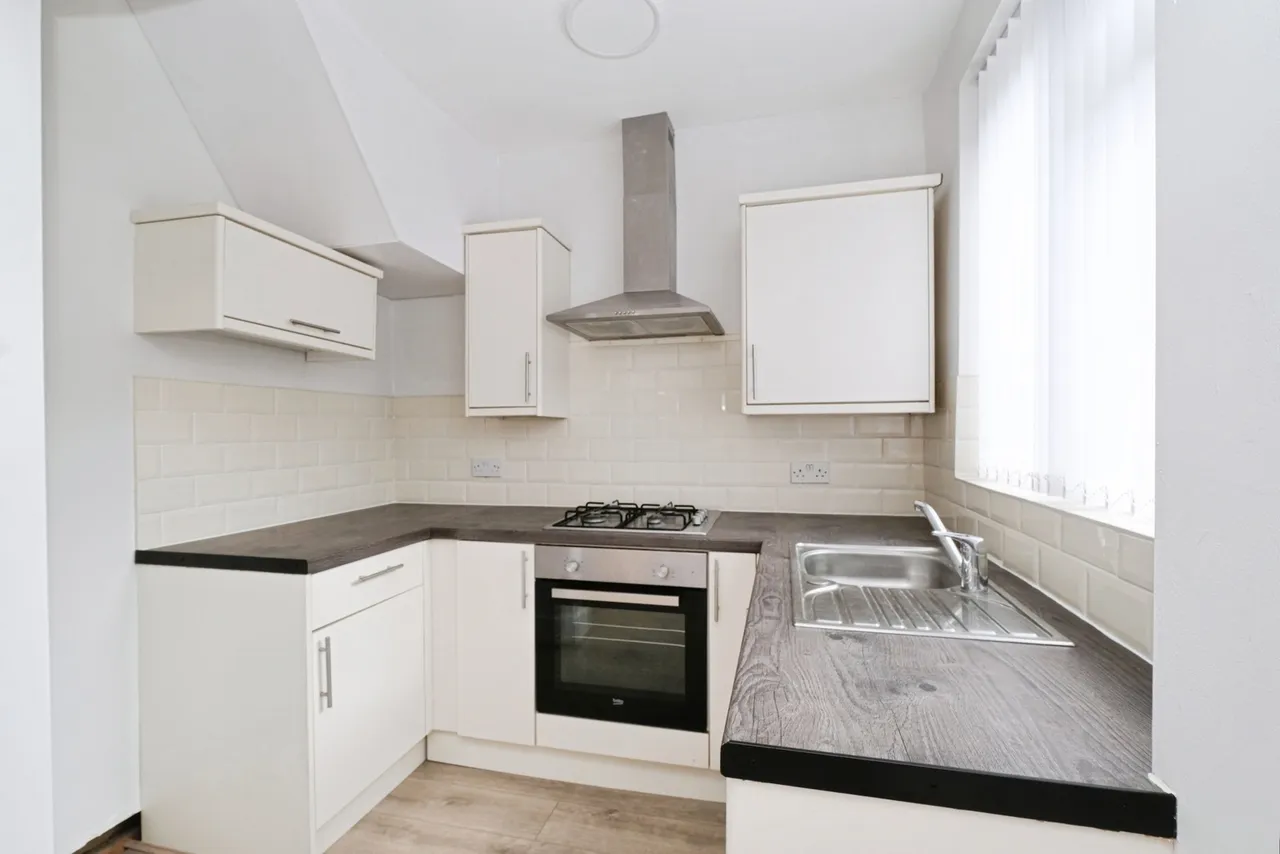 Saville Road, Old Swan, L13, photo 9