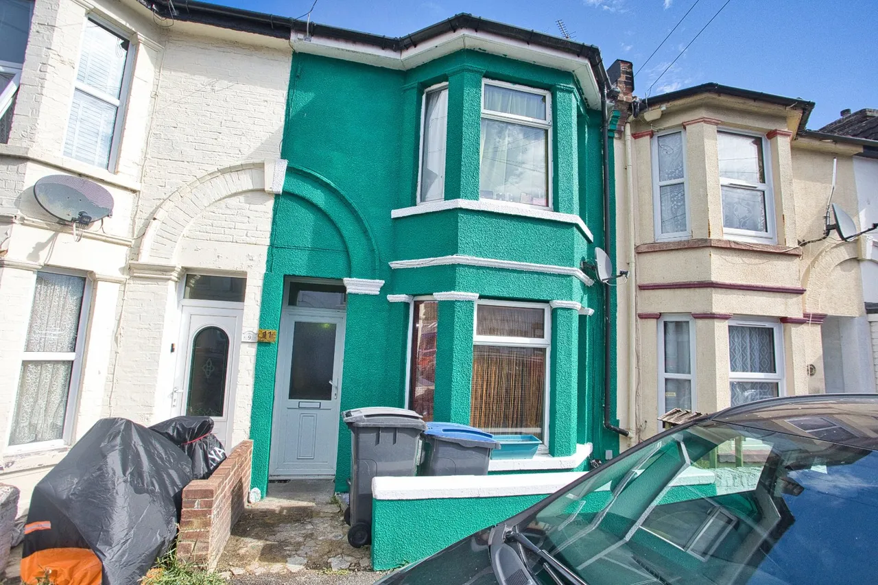 2 bed house for sale, Balfour Road, Dover, CT16