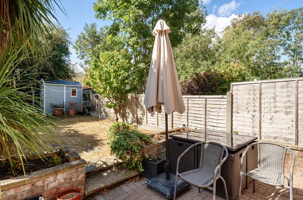 Millers Close, Chigwell, IG7, photo 11
