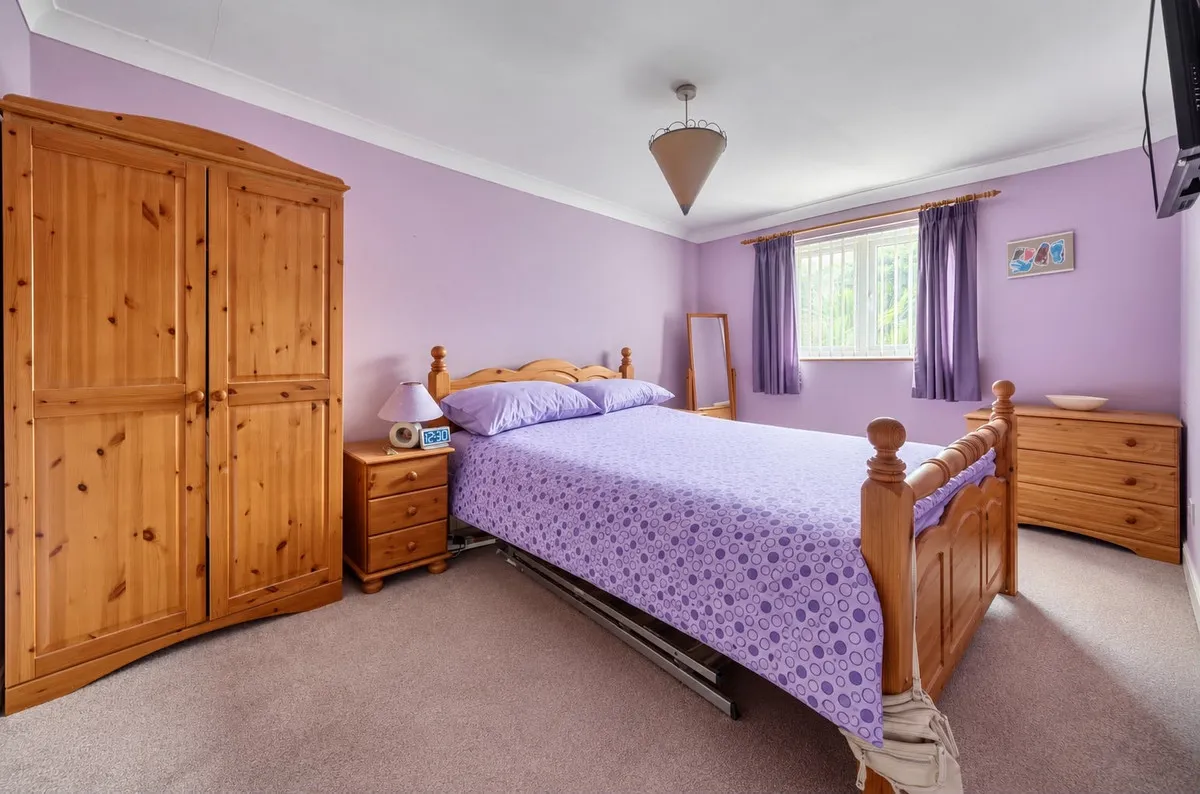 Millers Close, Chigwell, IG7, photo 8