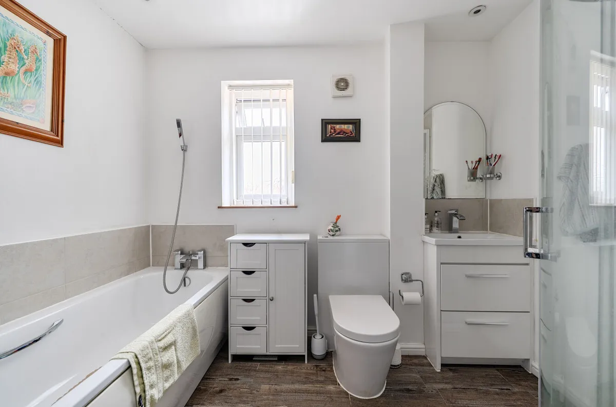 Millers Close, Chigwell, IG7, photo 10