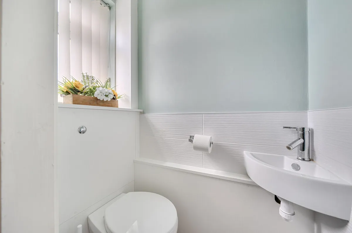 Millers Close, Chigwell, IG7, photo 6