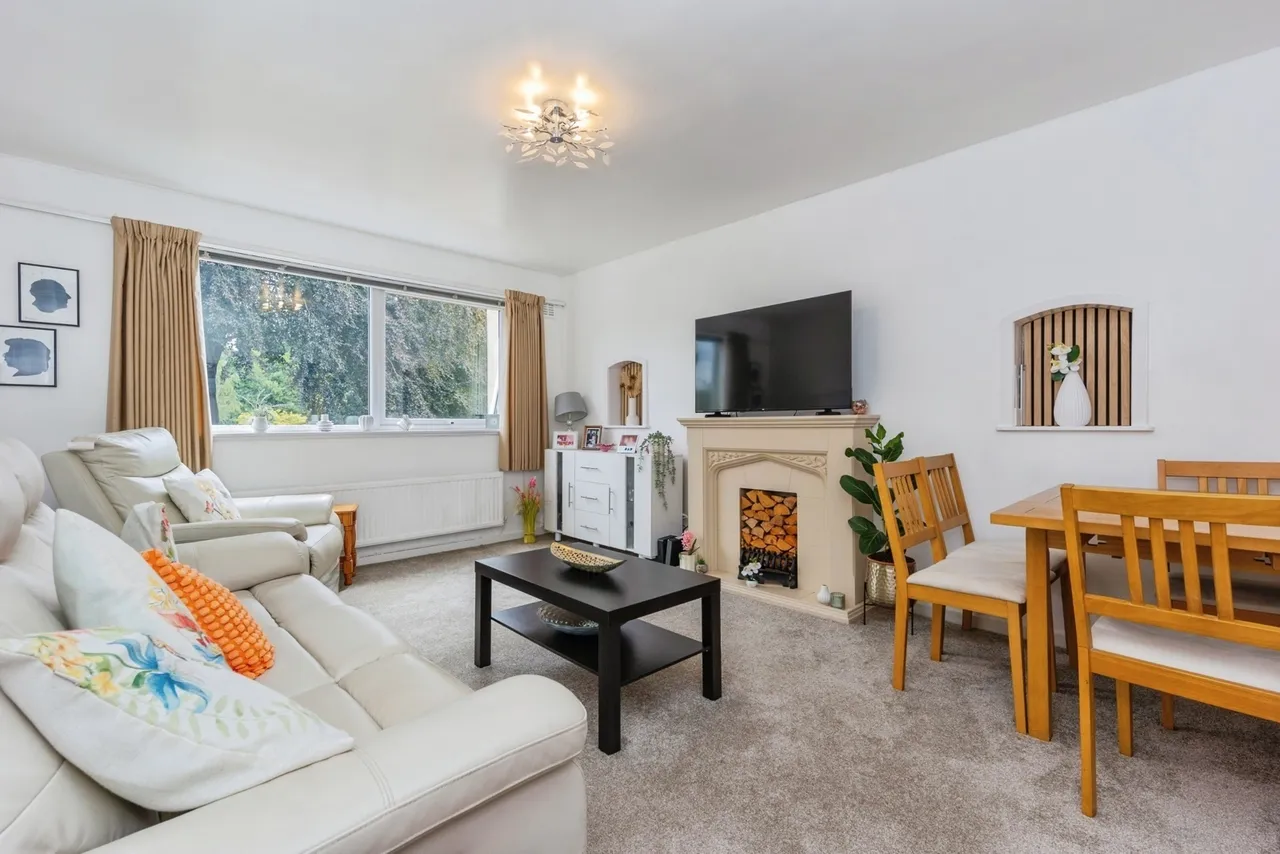 Brooklands Road, Sale, Greater Manchester, M33, photo 3