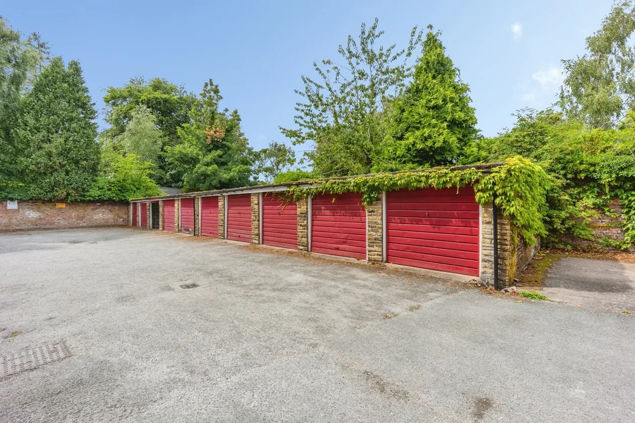 Brooklands Road, Sale, Greater Manchester, M33, photo 19