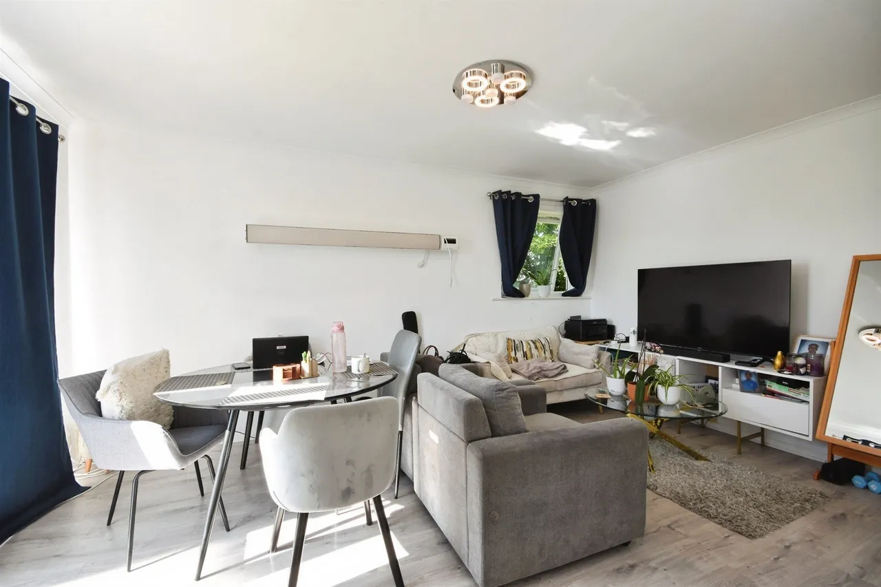 Foxglove Way, Chelmsford, CM1, photo 2