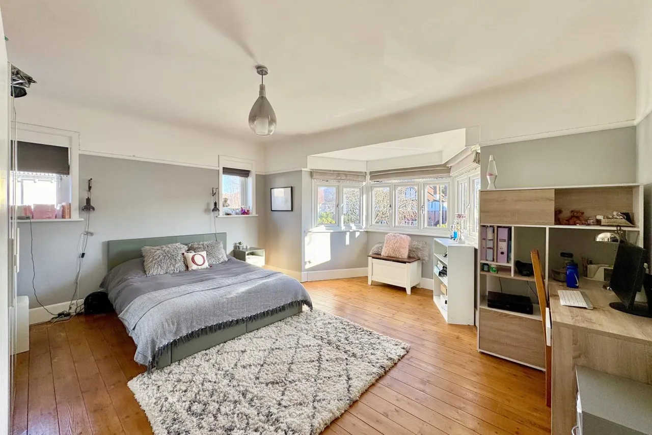 Huntly Road, BH3, photo 15