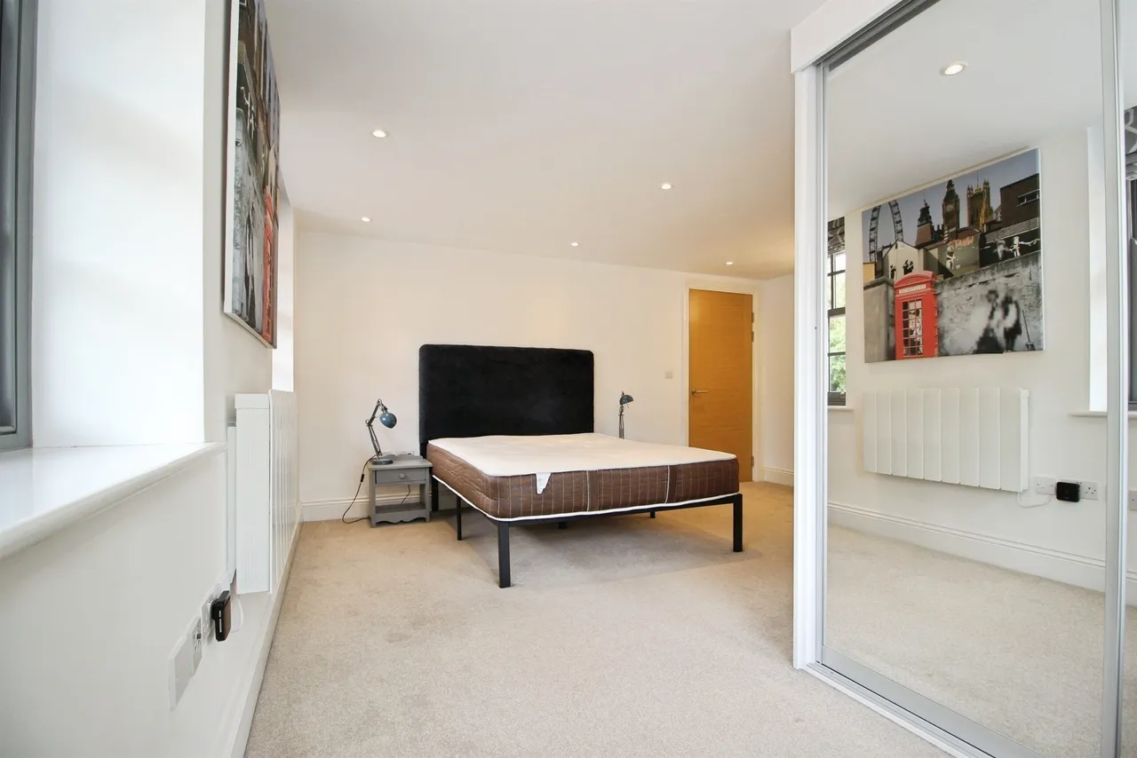Victoria Gardens, Hyde Park, LS6, photo 13