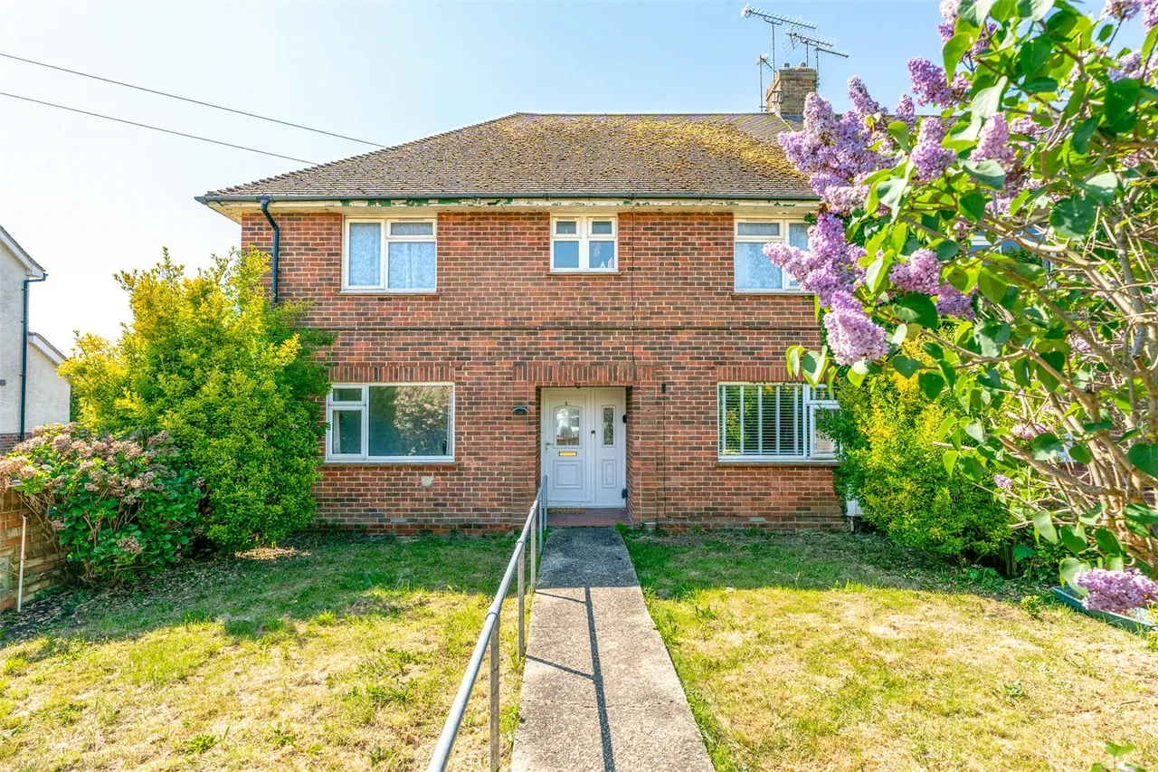 2 bed flat for sale, Walders Road, Rustington, BN16