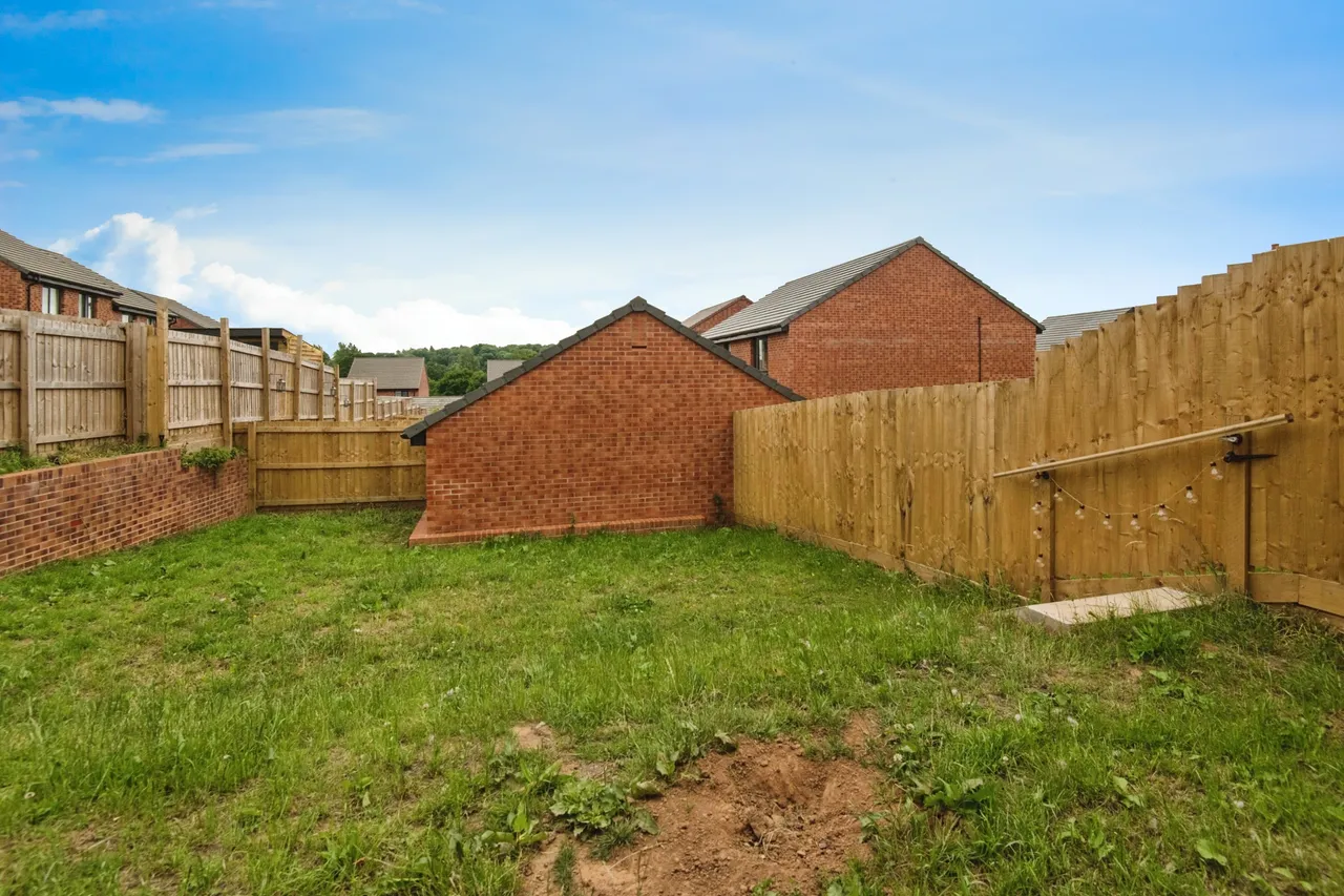 Elizabeth Road, Cullompton, EX15, photo 19