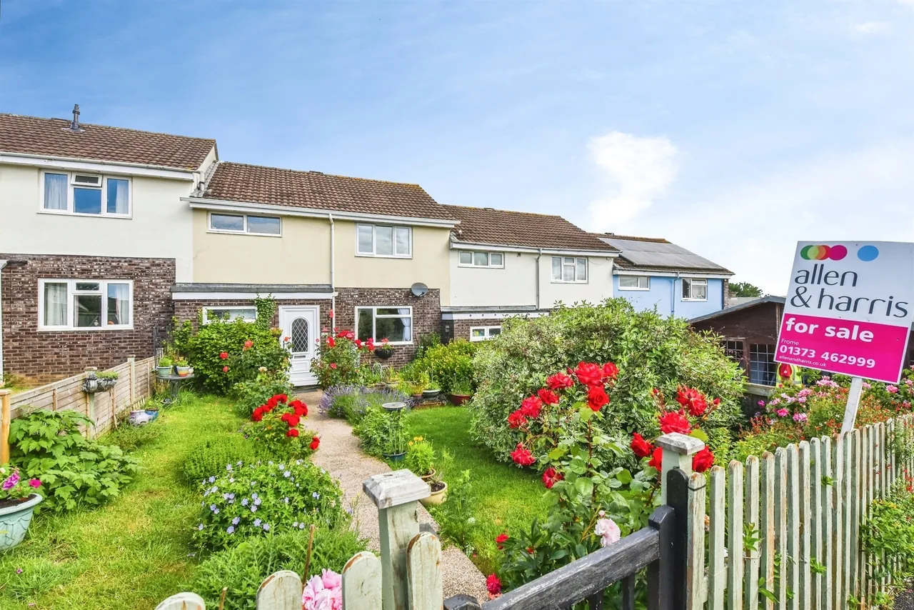3 bed house for sale, Mountsfield, Frome, BA11