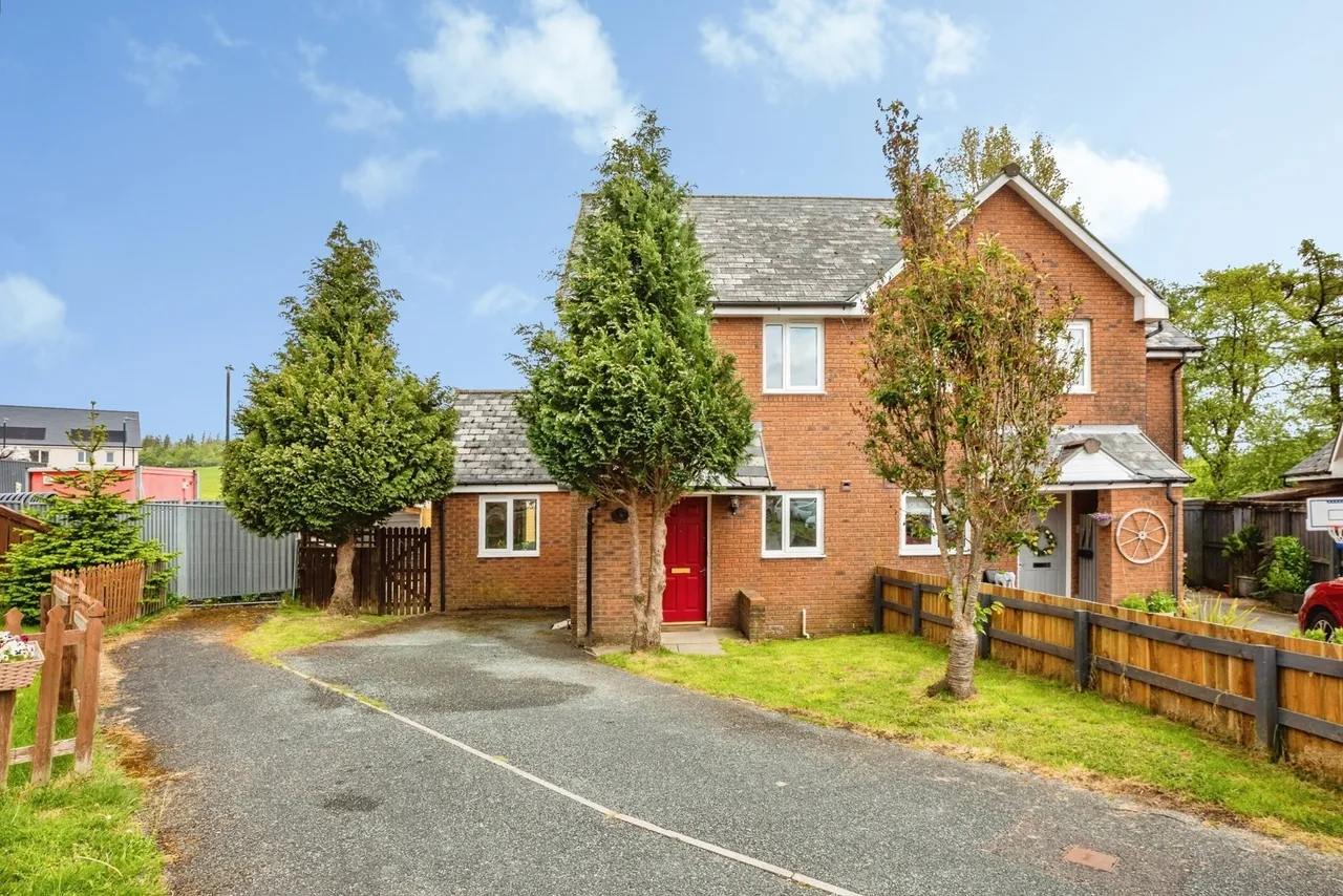 3 bed house for sale, Bryn Steffan, Lampeter, SA48
