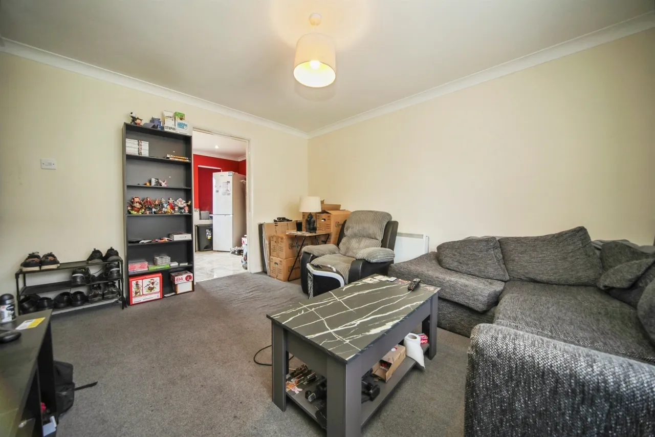 Falcon Way, Beck Row, Bury St. Edmunds, photo 5