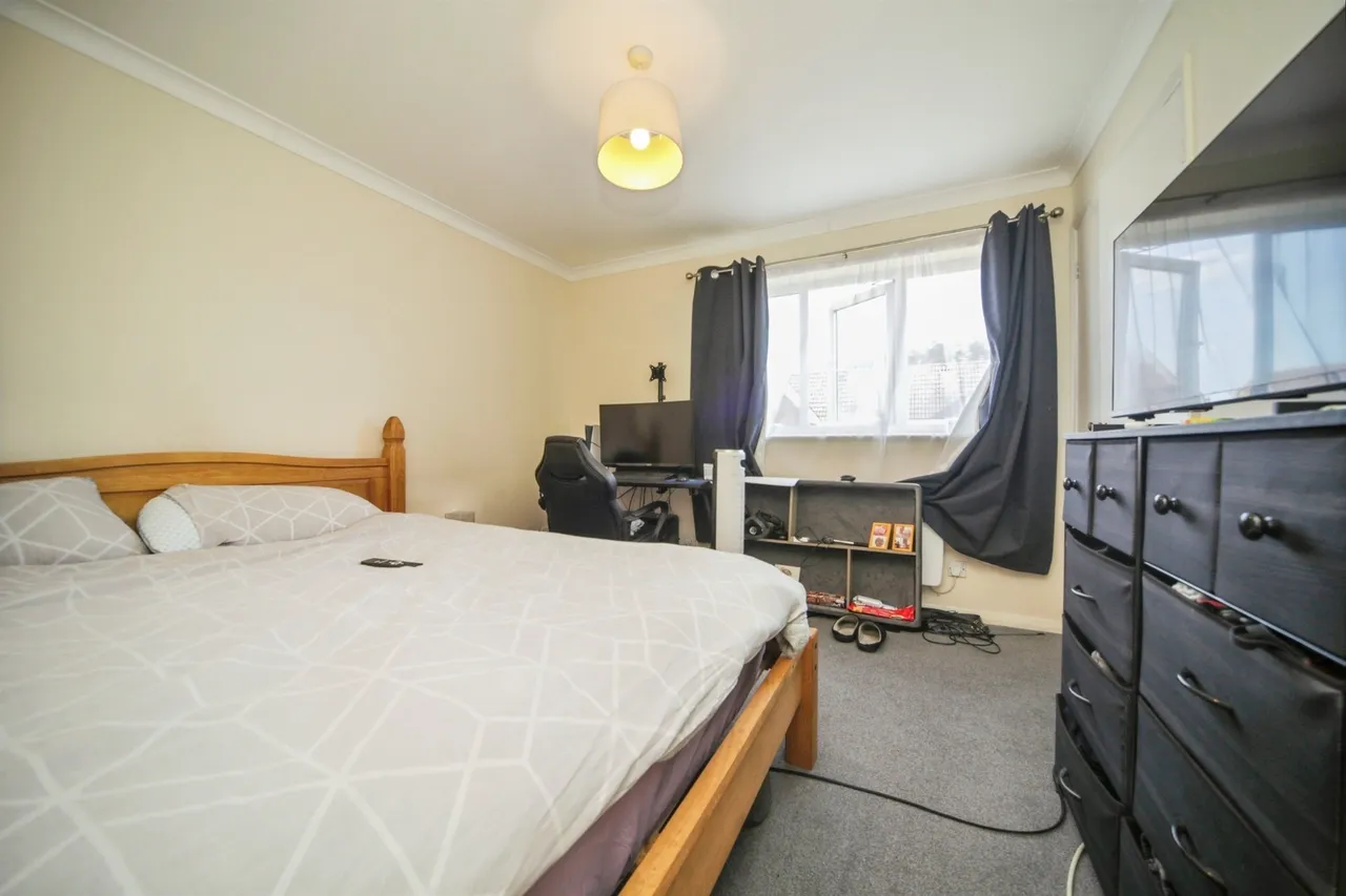 Falcon Way, Beck Row, Bury St. Edmunds, photo 10