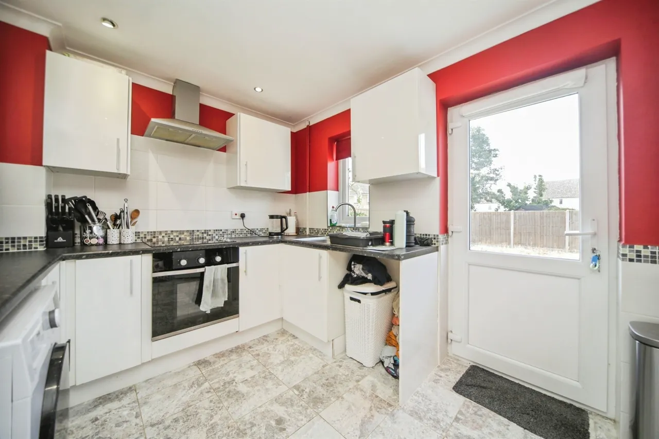 Falcon Way, Beck Row, Bury St. Edmunds, photo 7