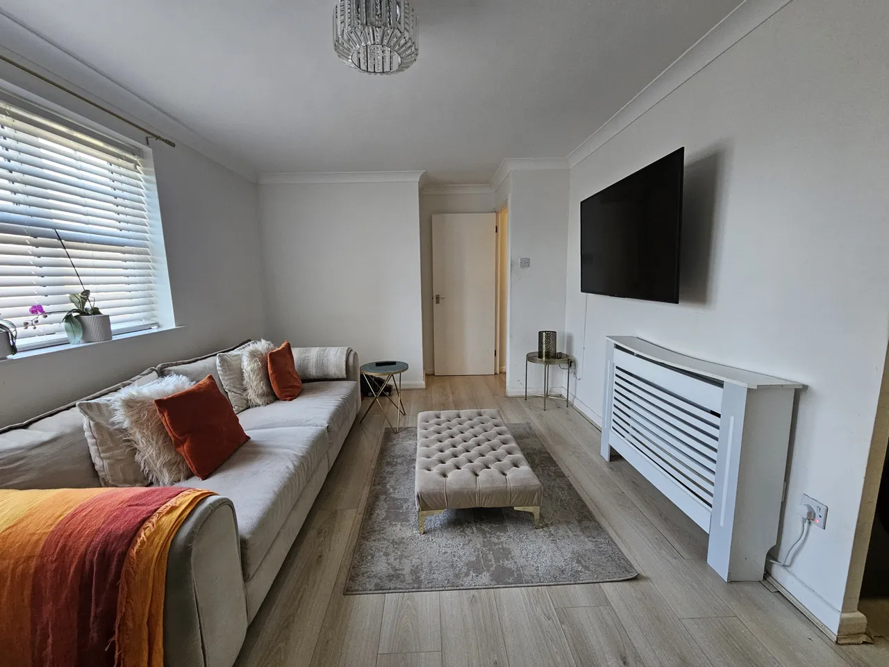Dauphin Court, LU2, photo 3