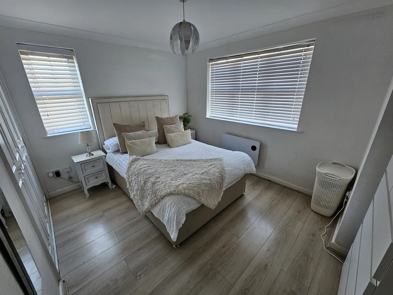 Dauphin Court, LU2, photo 5