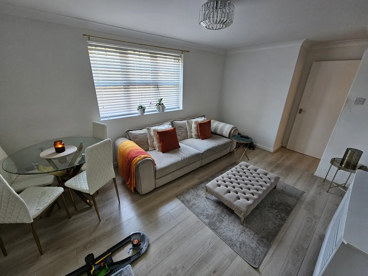 2 bed flat to rent, Dauphin Court, LU2