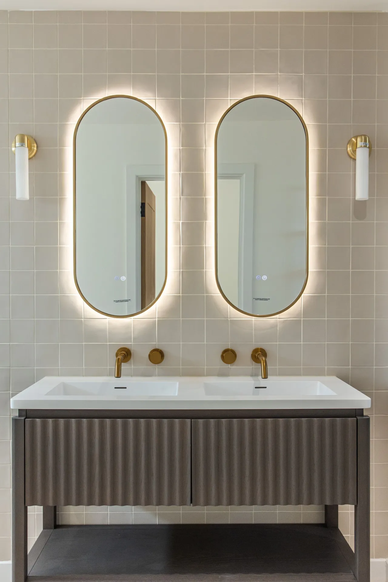 Impressive Five Bedroom Detached New, photo 9