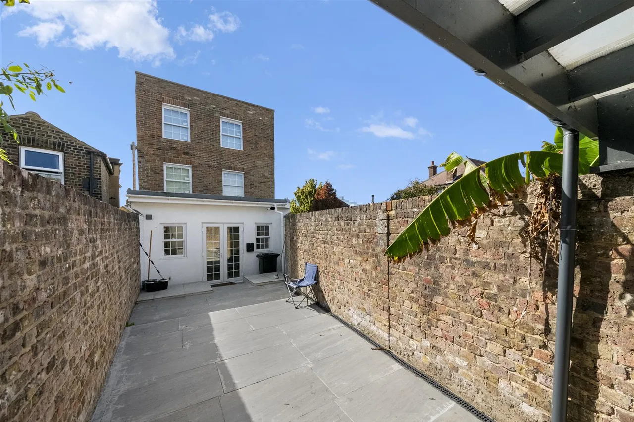 Grove Road, Uxbridge, photo 26